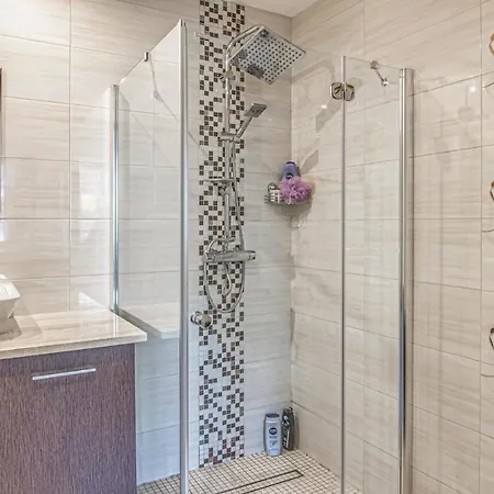 4 Bedroom In Ferienhaus *