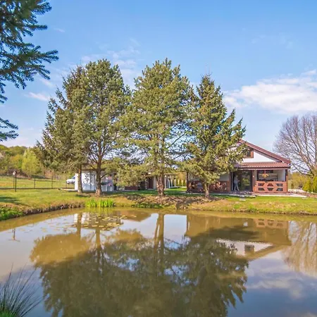 4 Bedroom Gorgeous In *